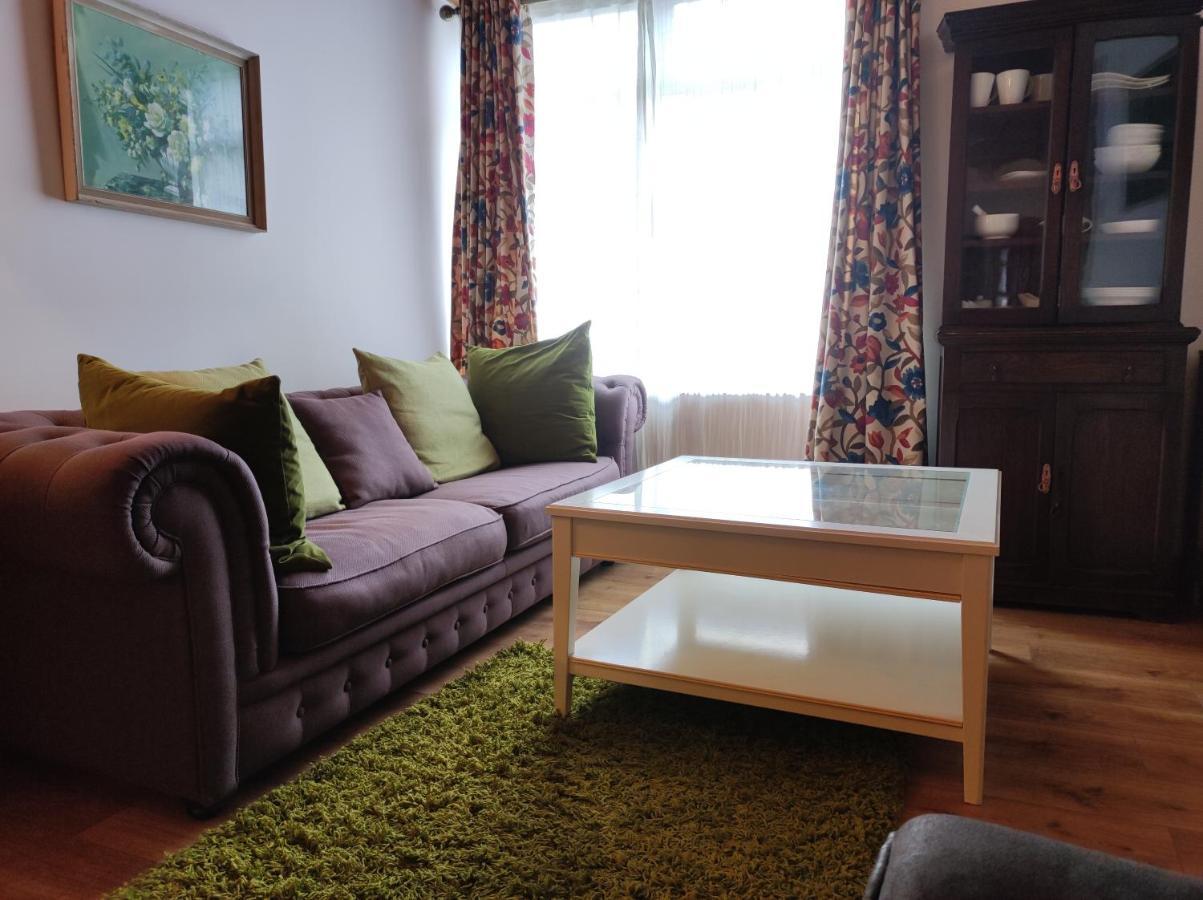 Ferguson's Traditional Townhouse Holiday home