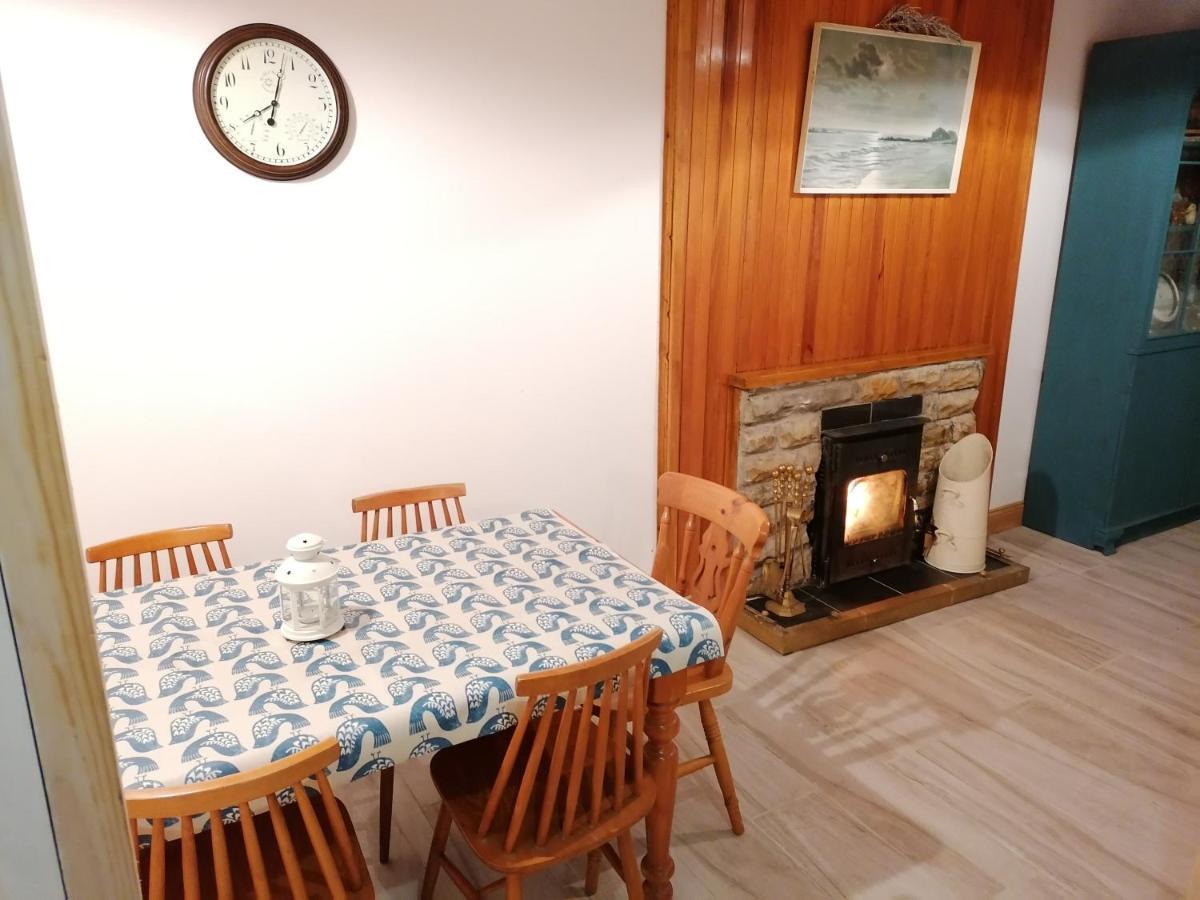Ferguson's Traditional Townhouse Dunkineely